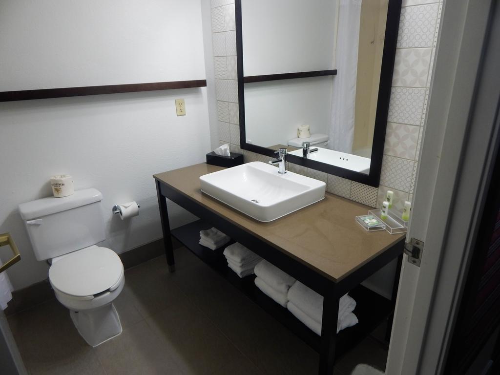 Country Inn & Suites By Radisson, Dfw Airport South, Tx 어빙 외부 사진