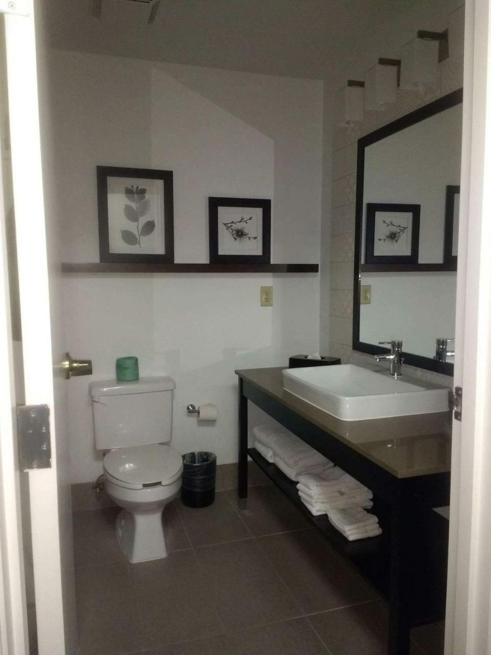 Country Inn & Suites By Radisson, Dfw Airport South, Tx 어빙 외부 사진